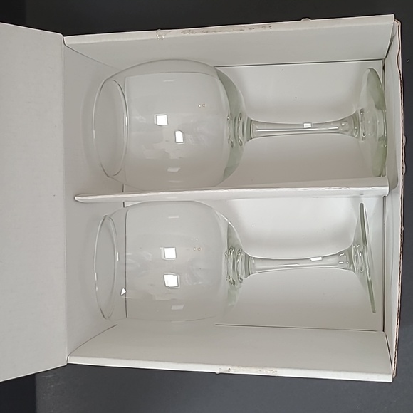 Vintage Tips Wine Glasses - Picture 2 of 5